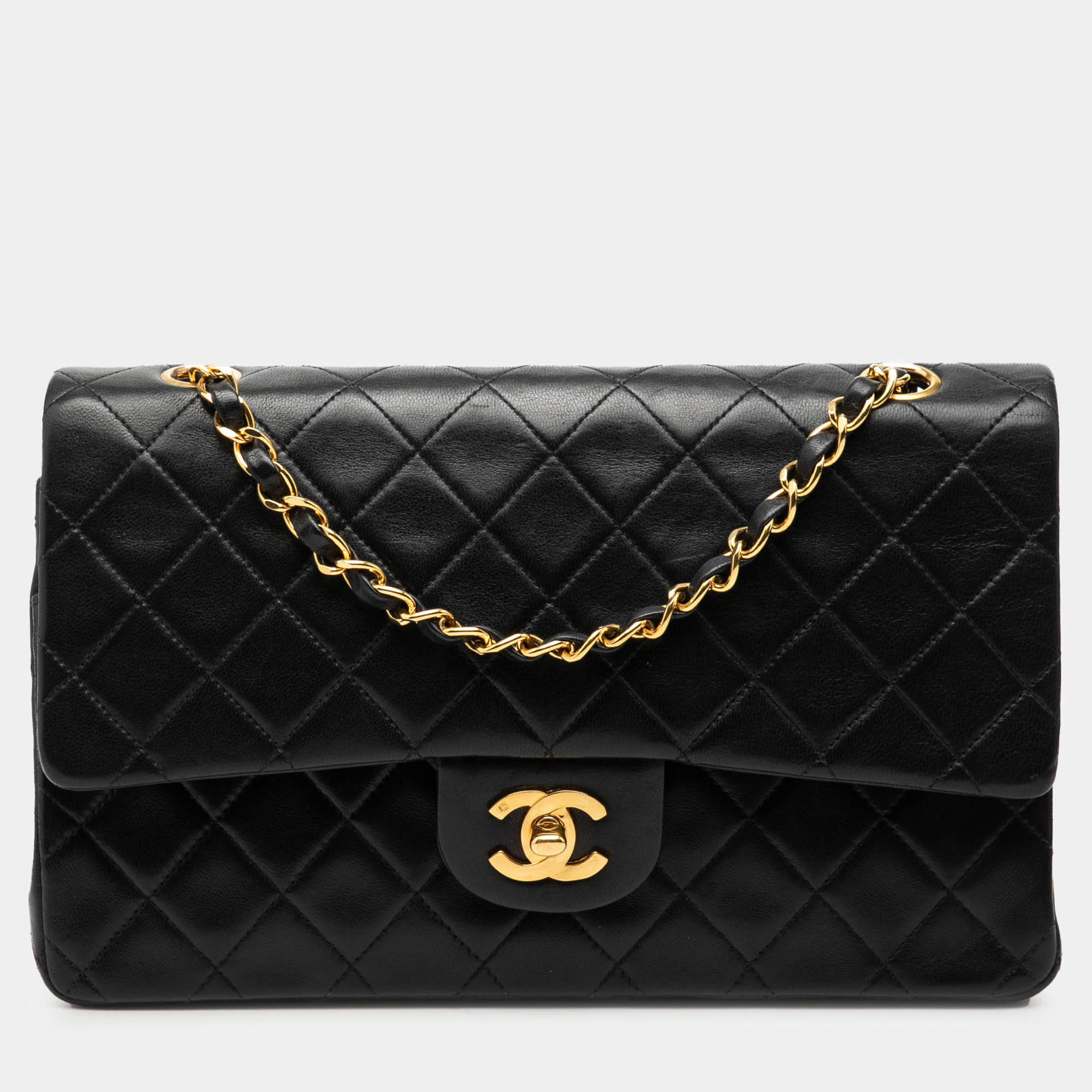 Pre Owned حقيبة شانيال كلاسيكية متوسطة مزدوجة بغطاء من جلد الحمل سوداء