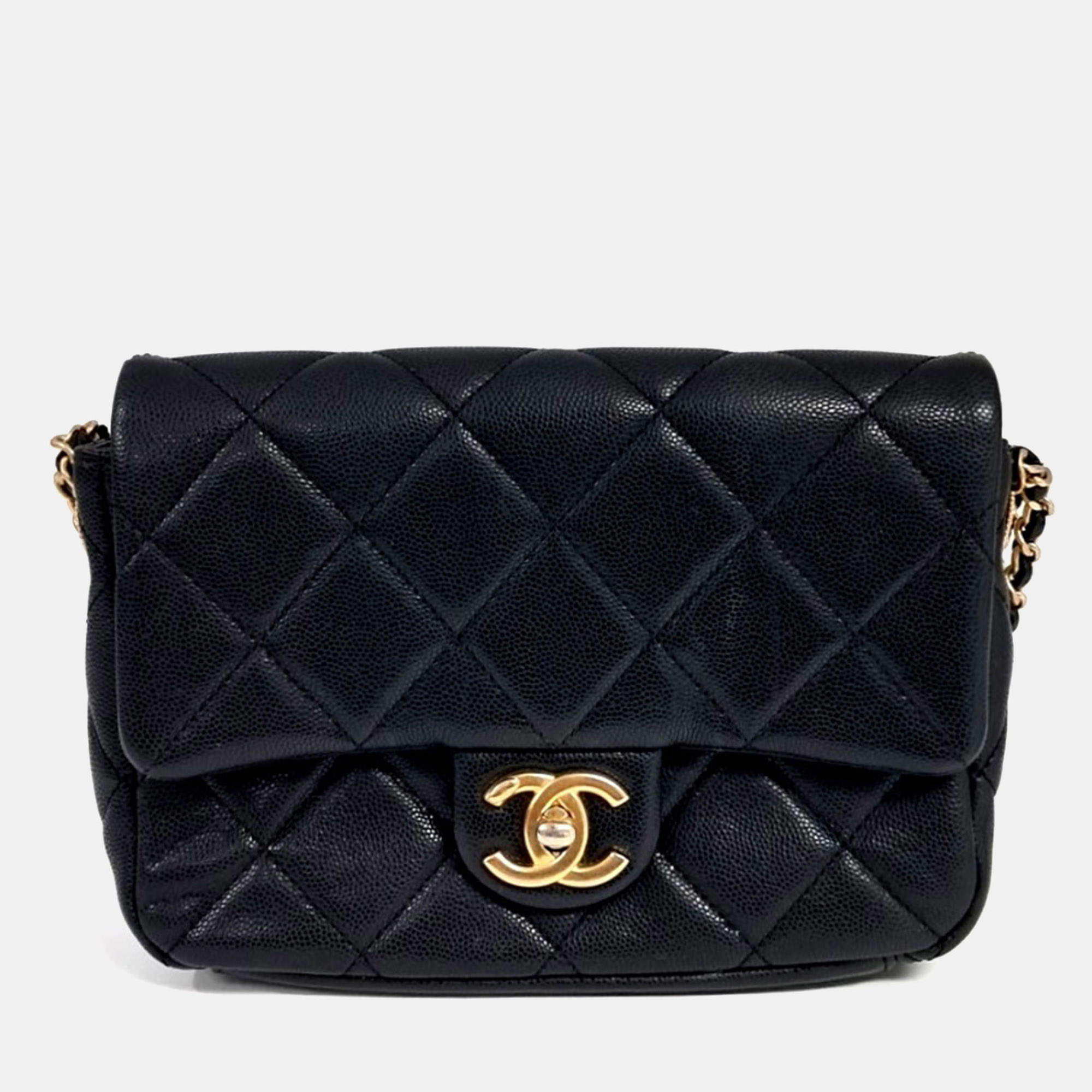 مملوكة مسبقًا Chanel Black Leather Caviar Double Chain Crossbody Bag