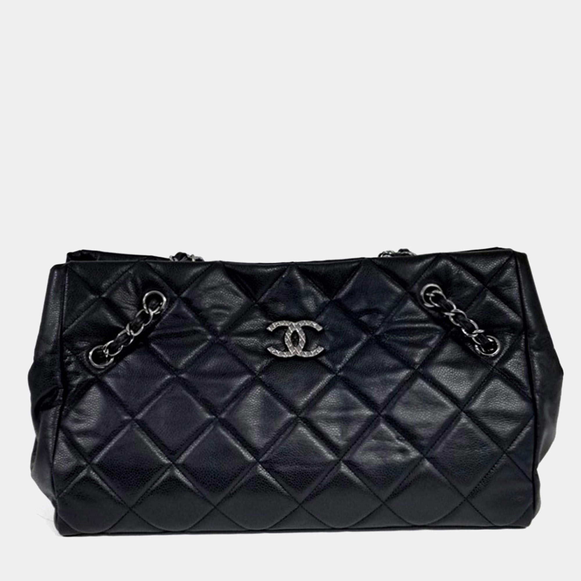 Pre Owned Chanel Black Leather chain shoulder bag