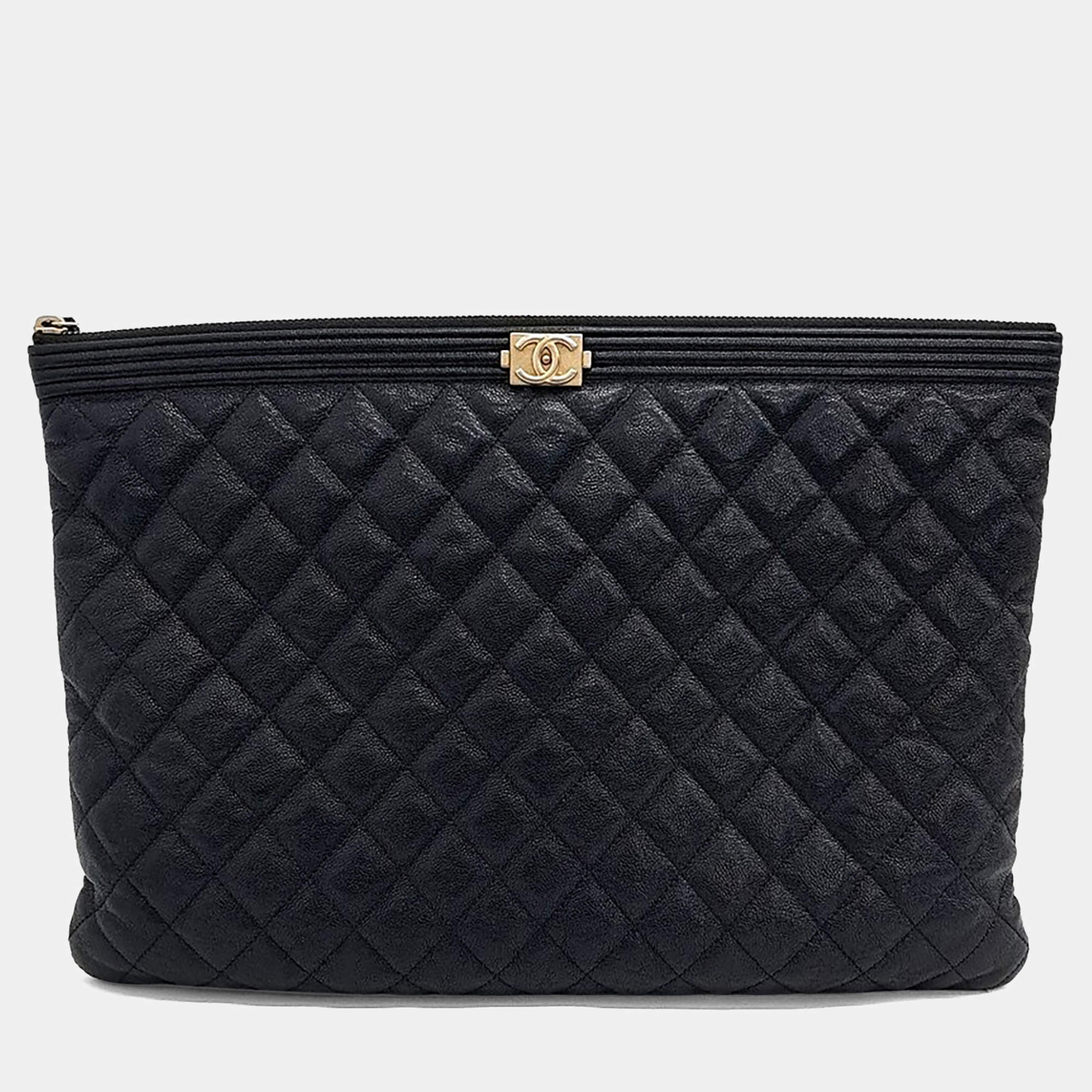 Pre Owned Chanel Black Leather Caviar Boy Clutch Large