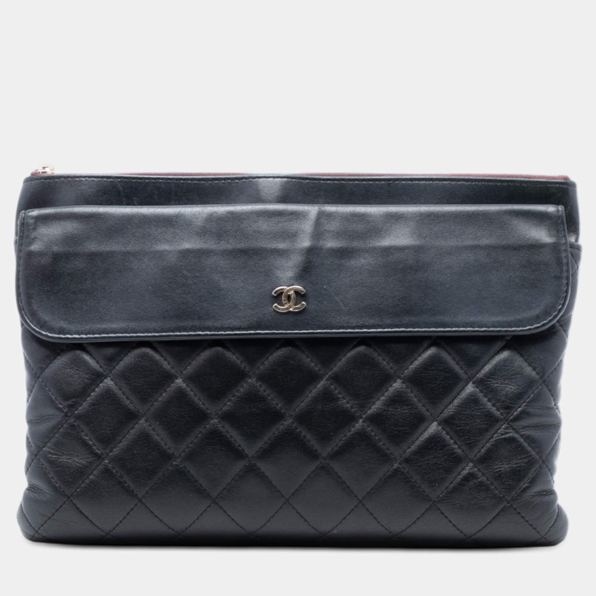 Pre Owned Chanel Black Medium CC Quilted Lambskin Flap Cosmetic Case