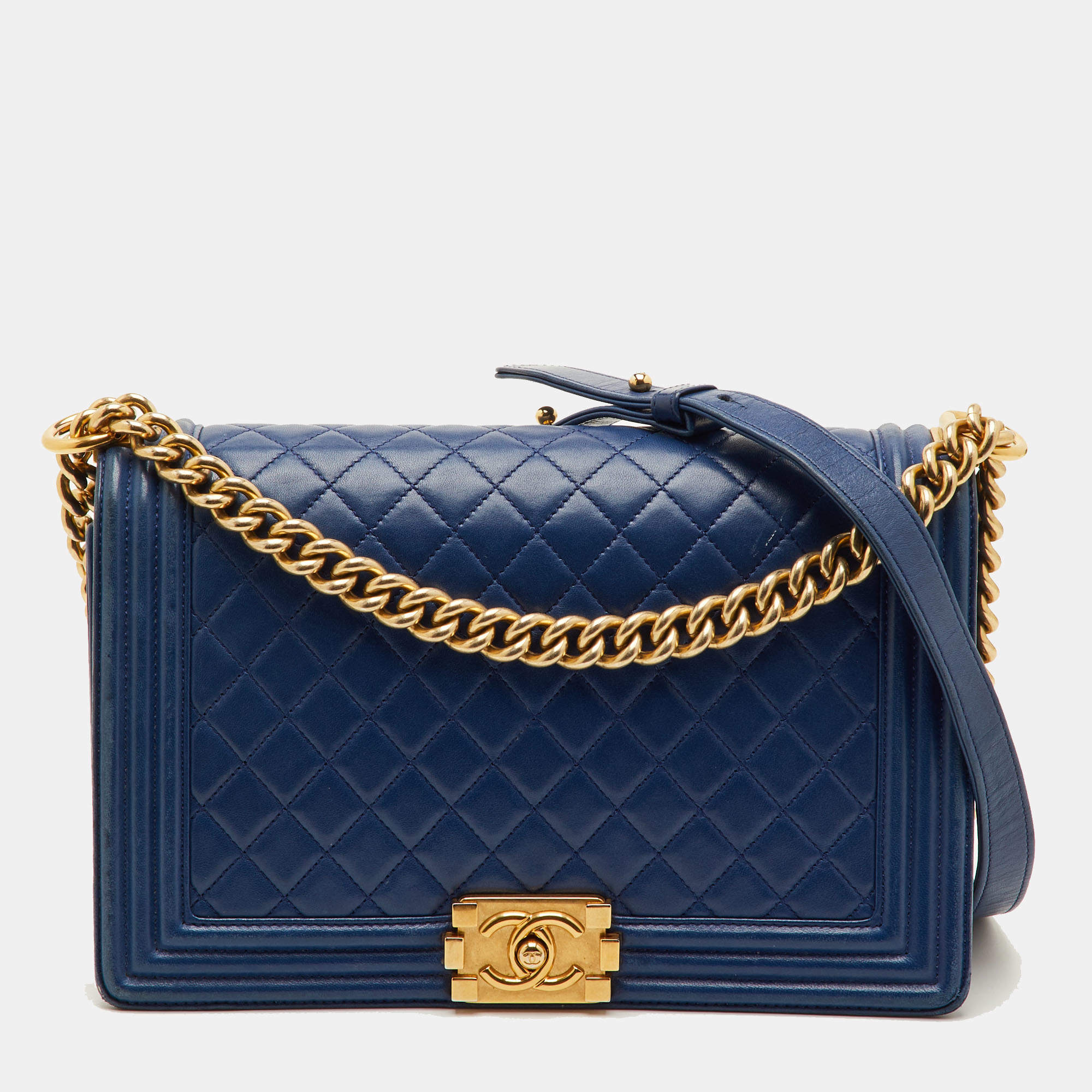 Pre Owned Chanel Boy New Medium Navy Blue Quilted Leather Shoulder Bag