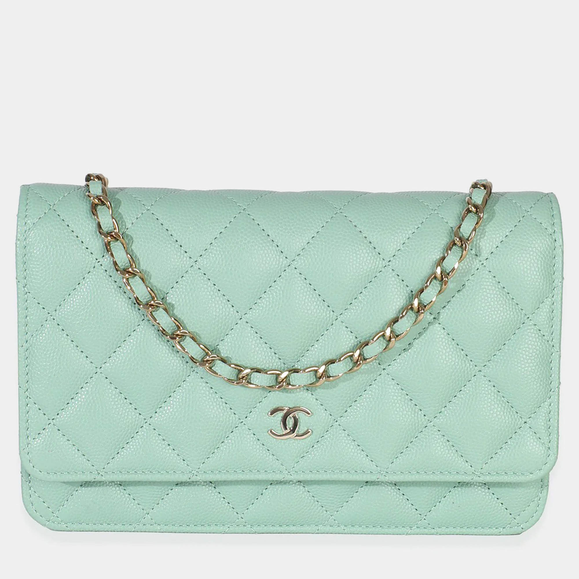 Pre Owned Chanel Light Green Quilted Caviar Classic Wallet On Chain