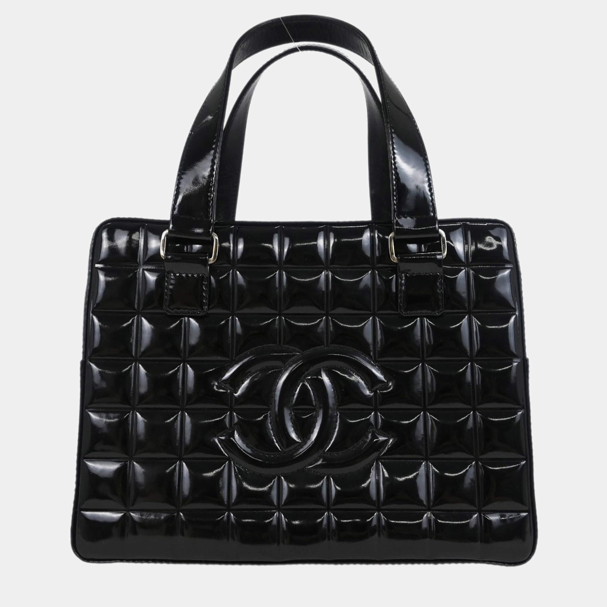 مملوكة مسبقًا Chanel Black Patent Leather Choco Bar Handbag