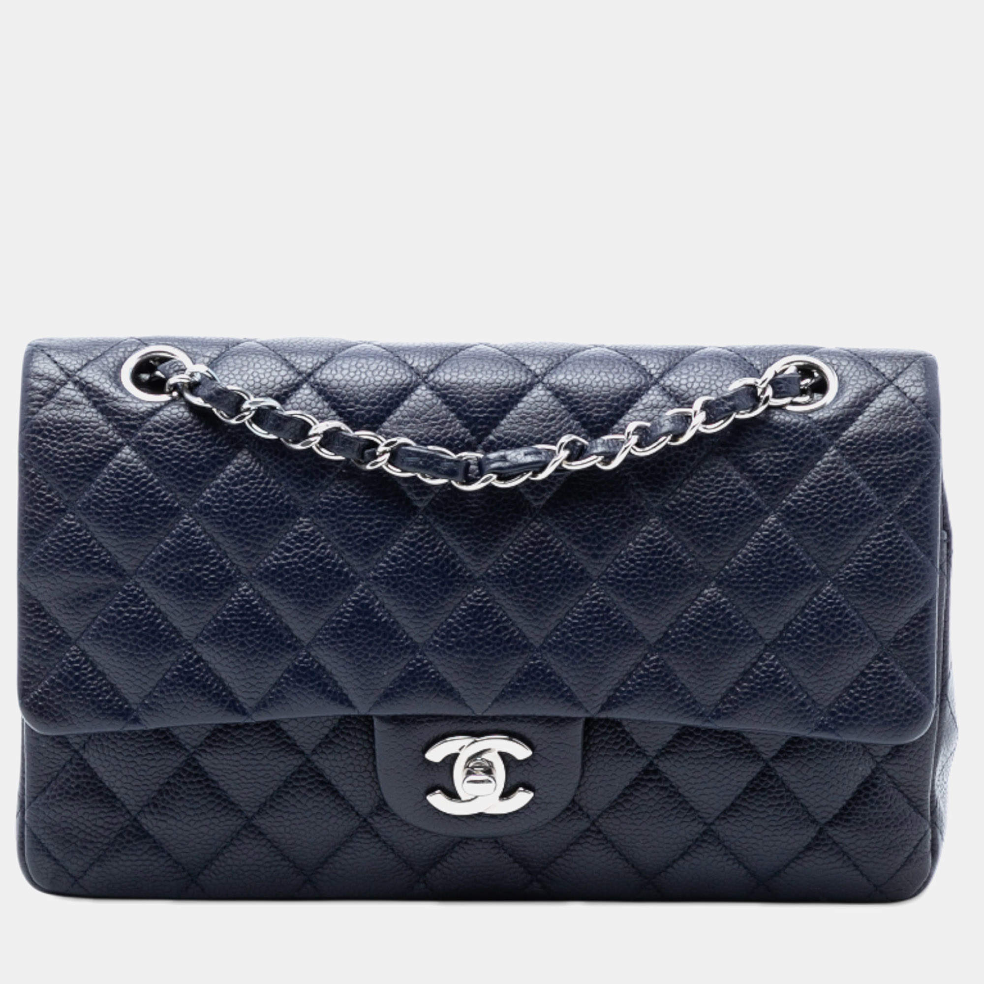 مملوكة مسبقًا Chanel Blue Medium Classic Caviar Double Flap