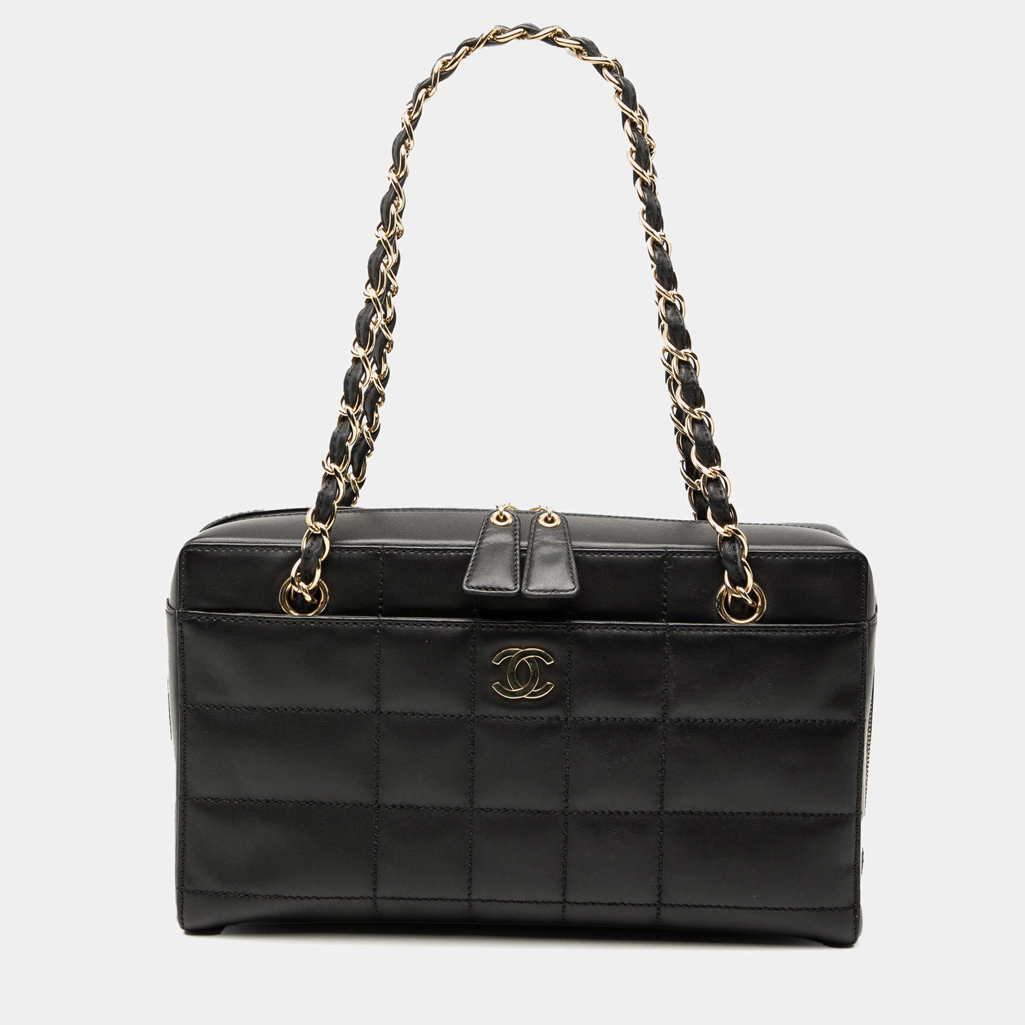 Pre Owned Chanel Black CC Choco Bar Lambskin Chain Shoulder Bag