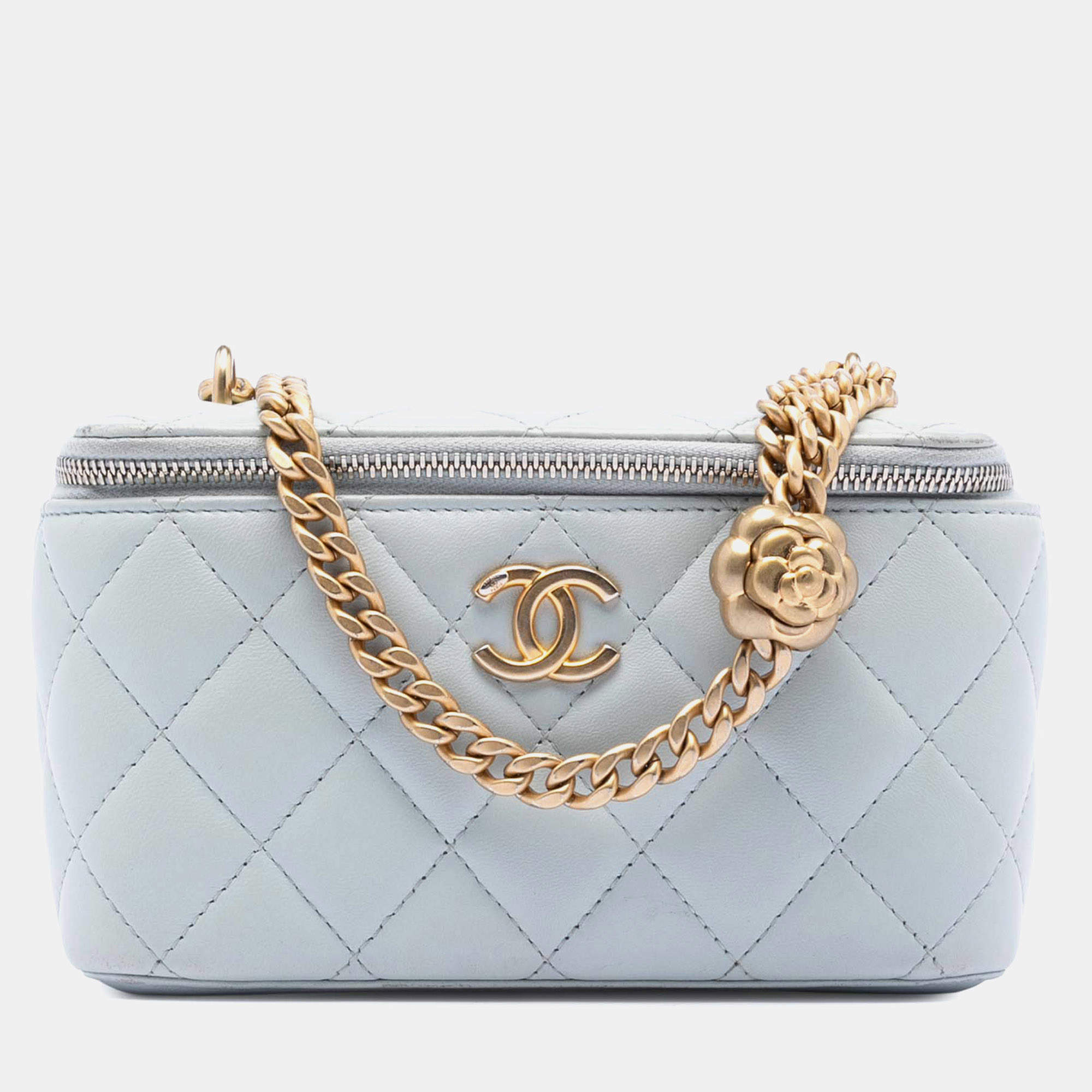 مملوكة مسبقًا Chanel Blue Small Quilted Lambskin Sweet Camellia Vanity Case with Chain