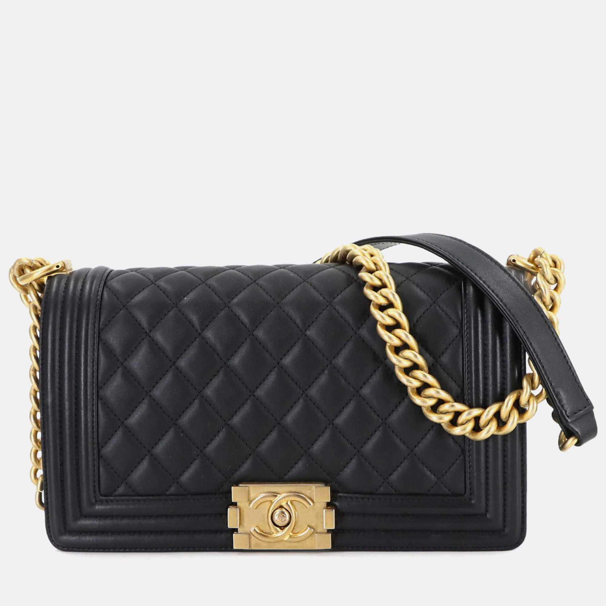 مملوكة مسبقًا حقيبة كتف شانيل بوي شانيل سلسلة سوداء جلد الحملان