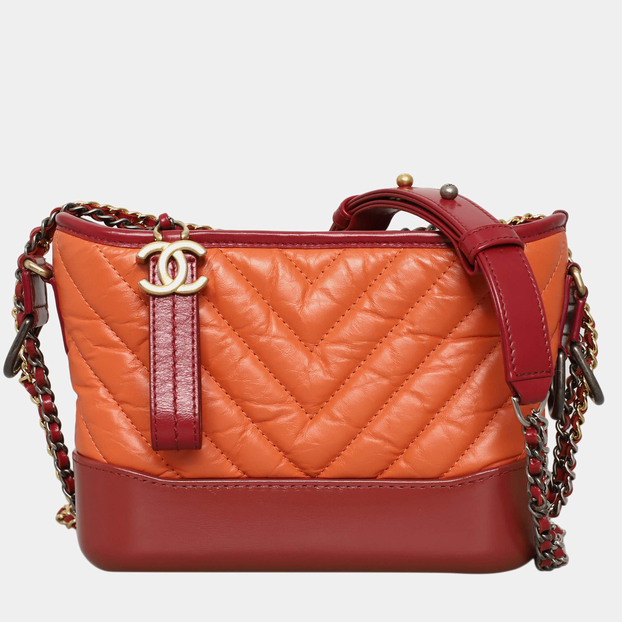 مملوكة مسبقًا حقيبة شانييل غابرييل كتف صغيرة