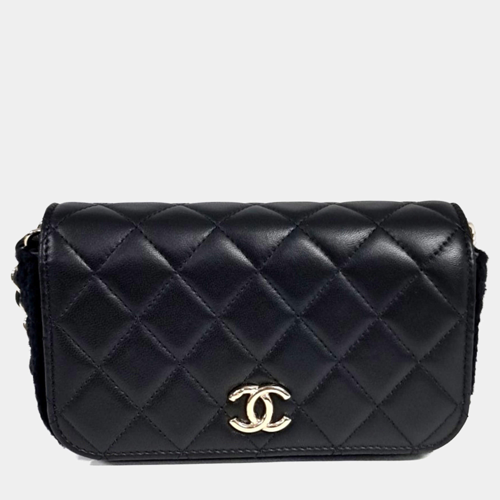 Pre Owned حقيبة كروس بودي بشنطة سلسلة جلد أسود شانيل