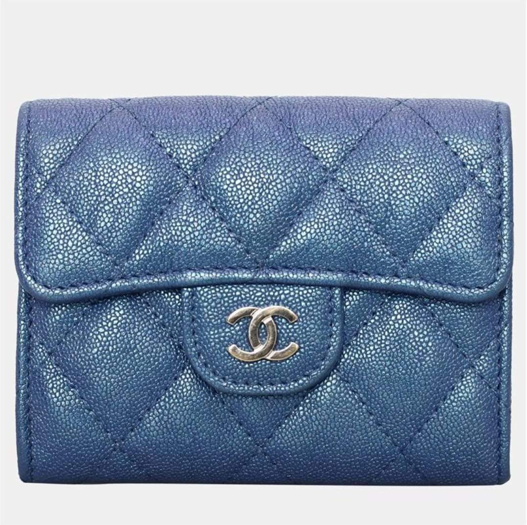 Pre Owned Chanel Blue Iridescent Caviar Wallet