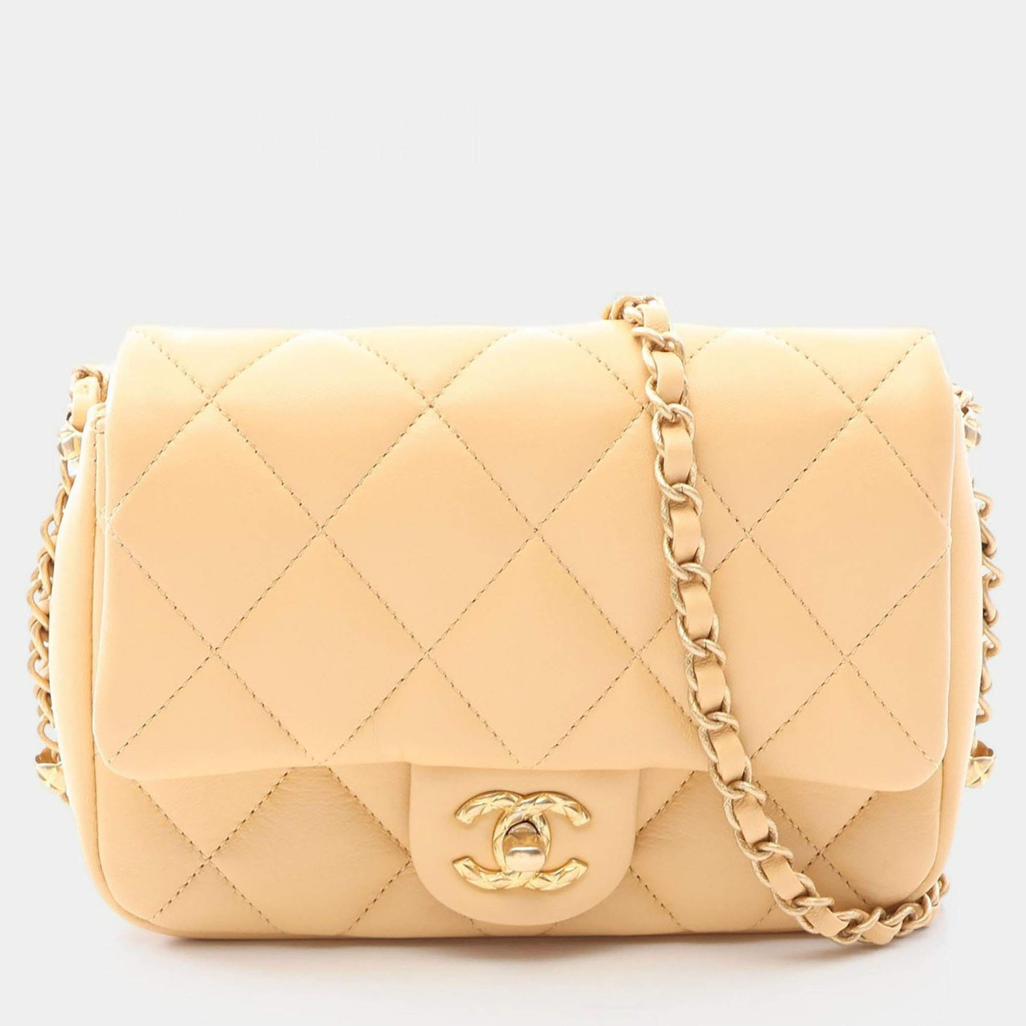 Pre Owned Chanel Matelasse AS4263 Small Beige Lambskin Shoulder Bag