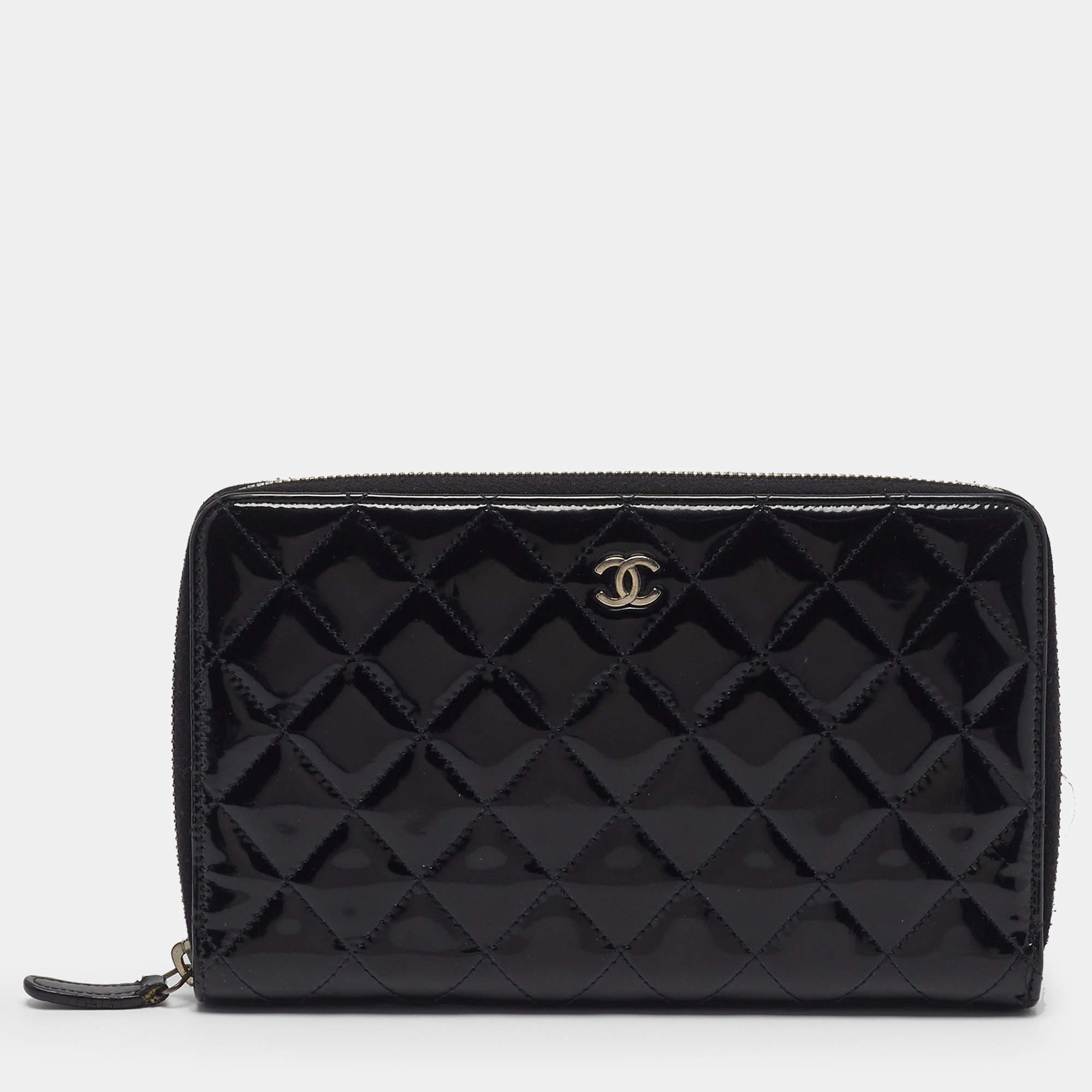 Pre Owned Chanel CC Black Quilted Patent Leather Organizer Wallet