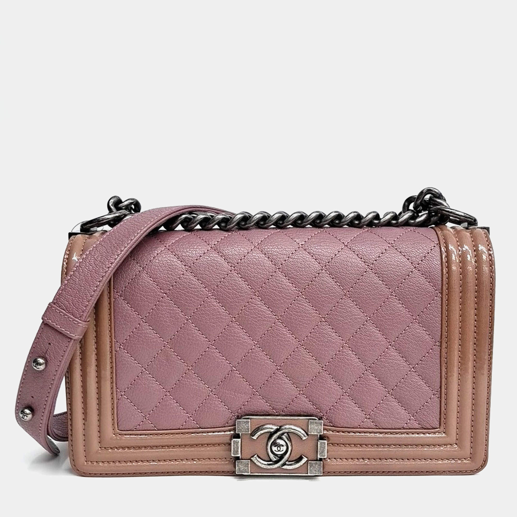 Pre Owned Chanel Pink Leather Boy Bag Medium