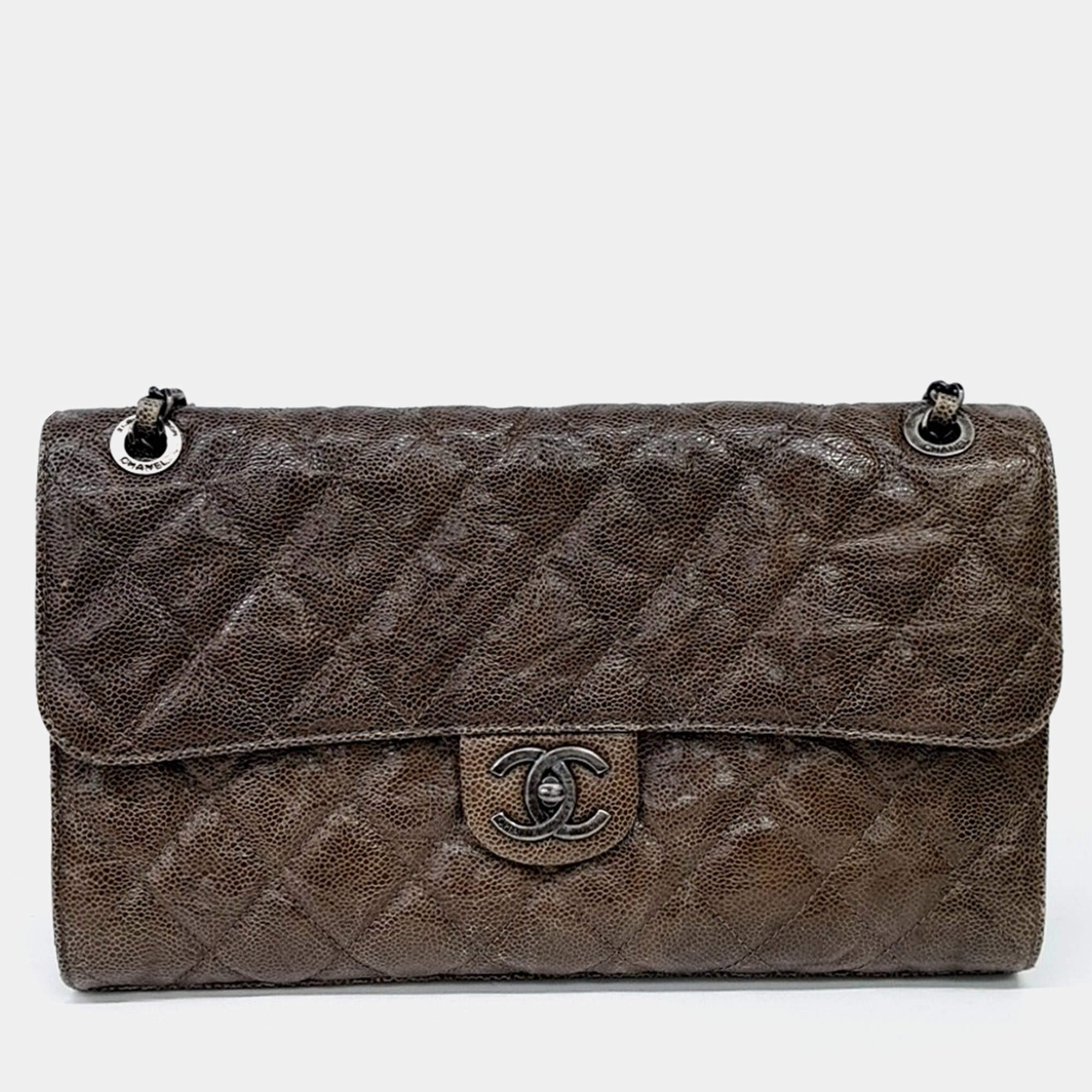 مملوكة مسبقًا Chanel Caviar Chain Shoulder Bag