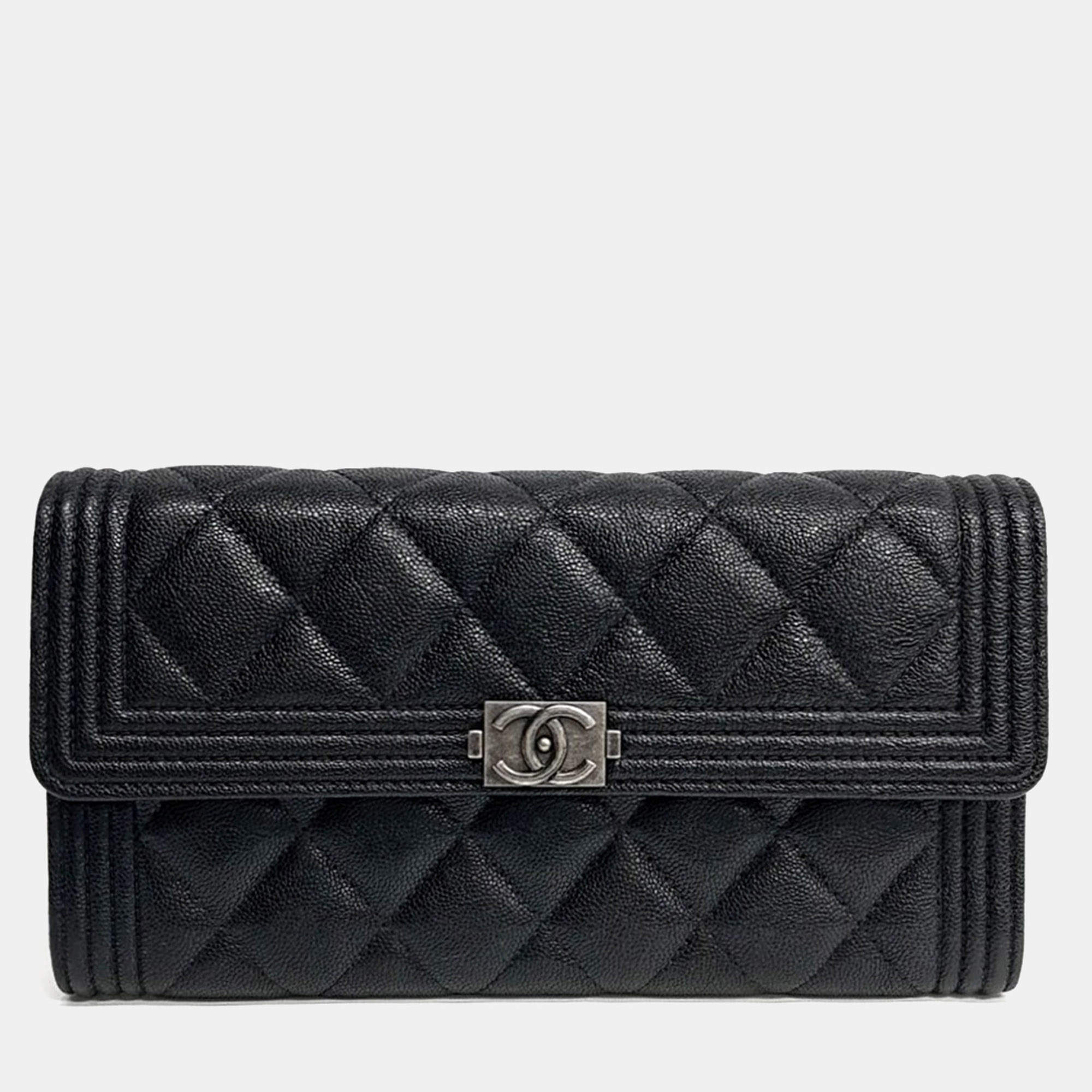 Pre Owned Chanel Black Leather Caviar Boy Long Wallet A80286