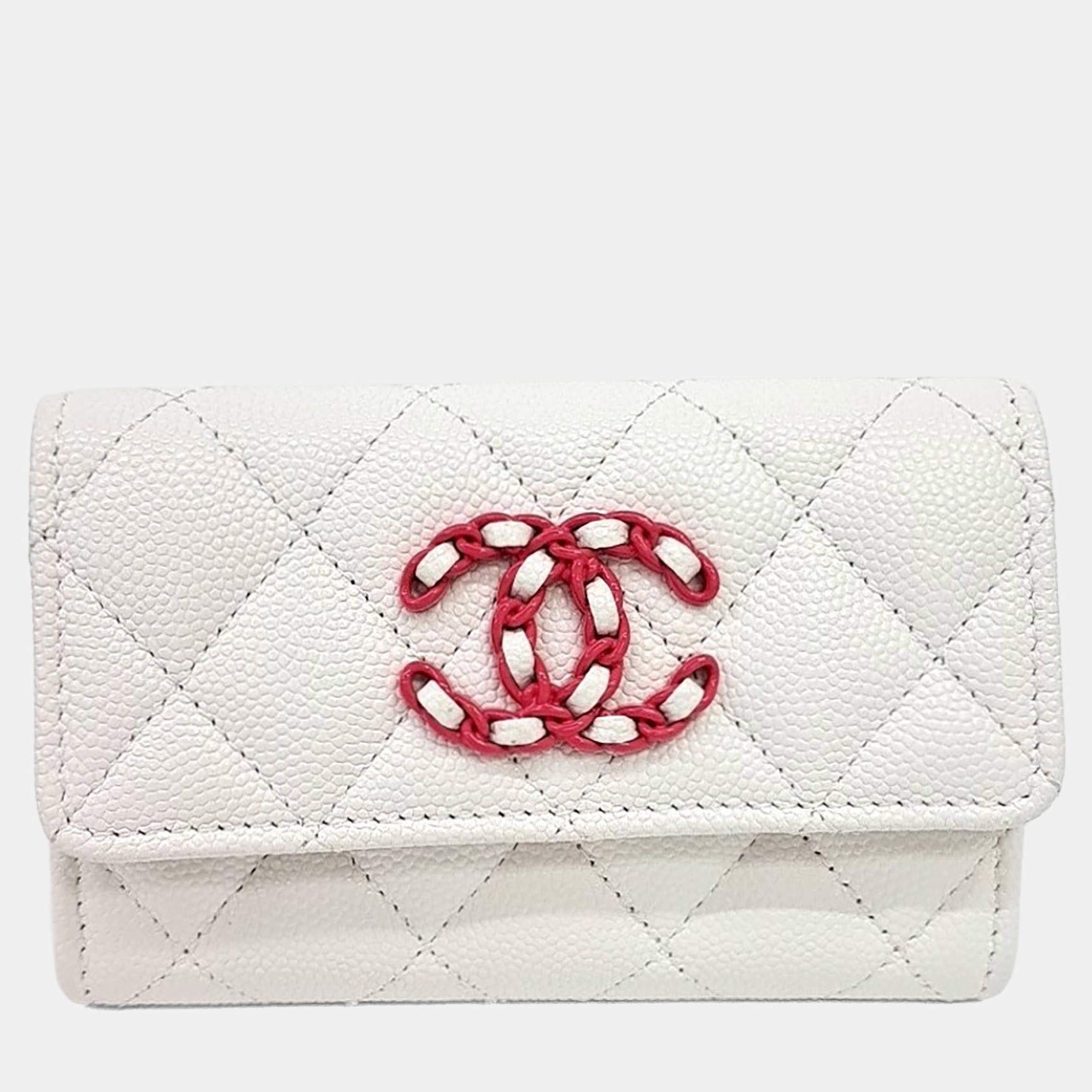 Pre Owned Chanel White Leather Card wallet