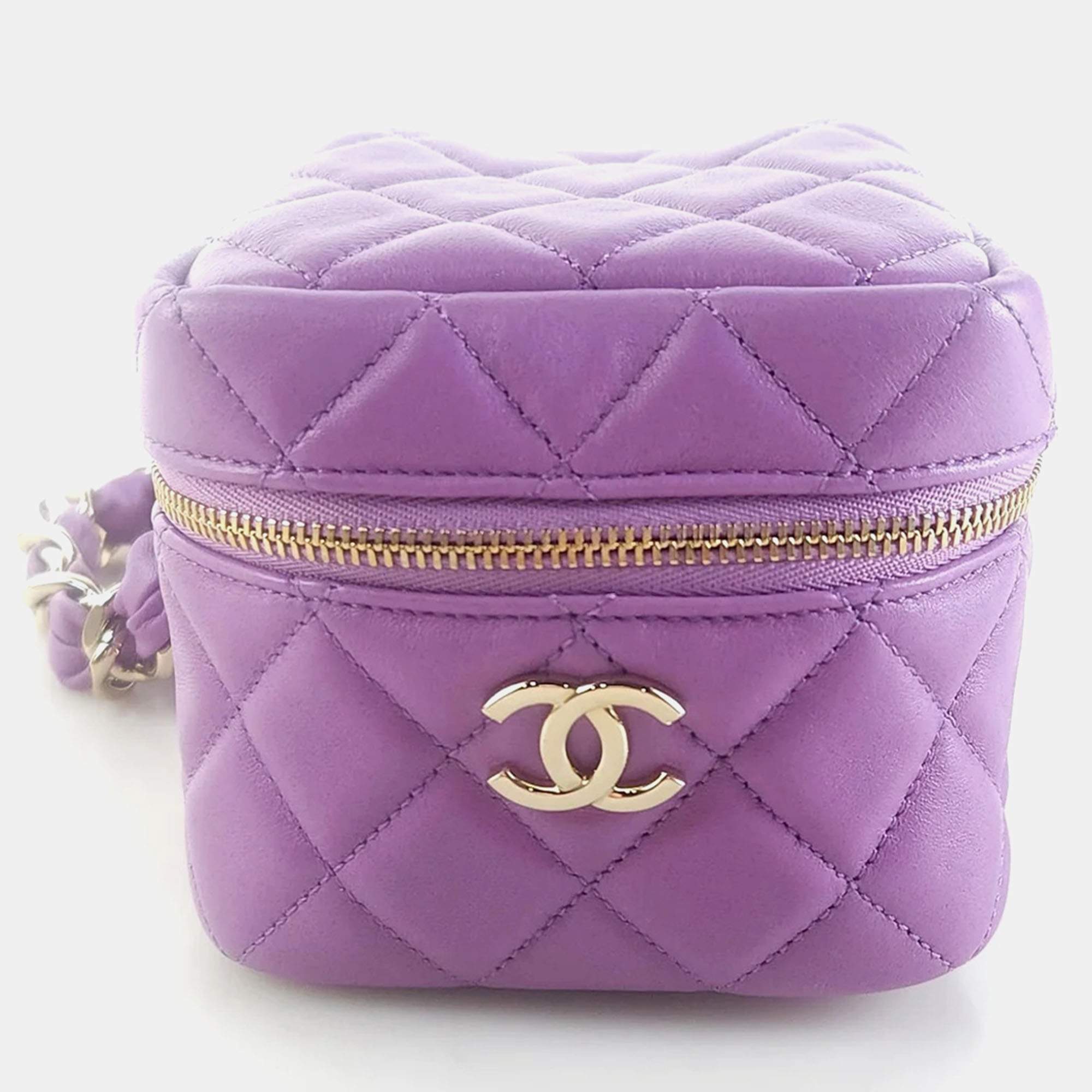 مملوكة مسبقًا Chanel Mini Vanity Case Purple Lambskin Leather Shoulder Bag