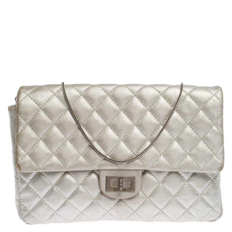 chanel reissue clutch