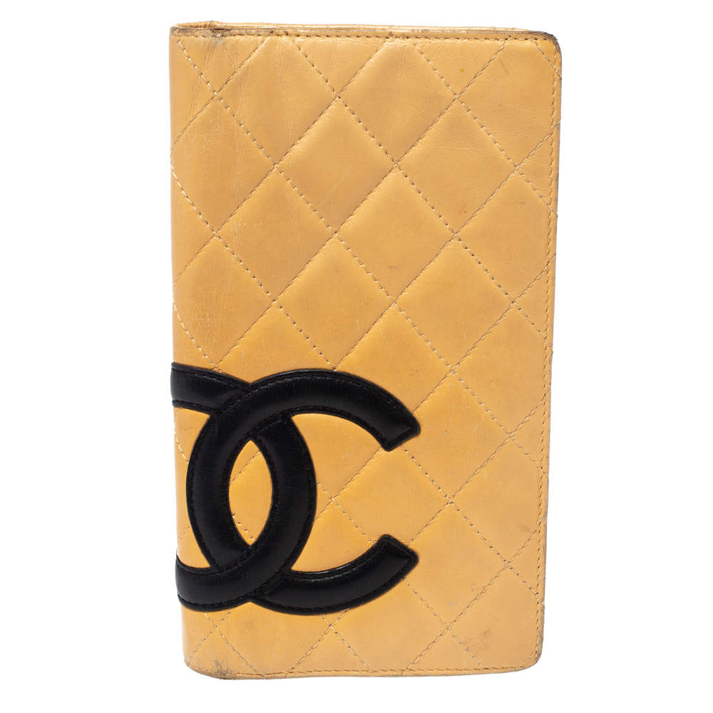 محفظة شانيل "كامبون ليجني" ثنائية الطية جلد كريمي