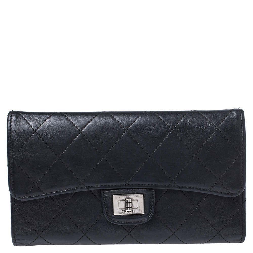 Pre Owned Chanel Black Quilted Leather Reissue Trifold Wallet
