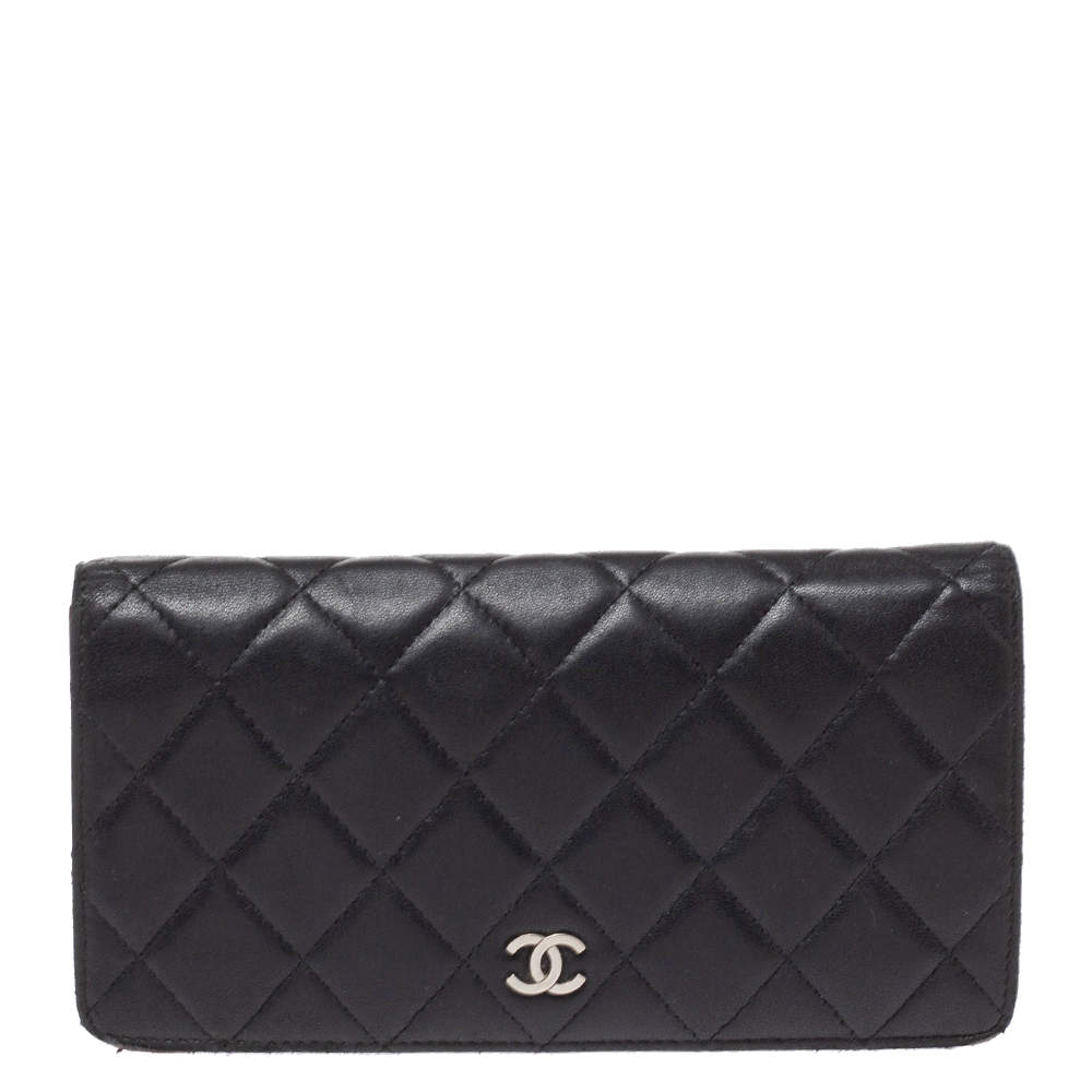 Pre Owned محفظة كونتيننتال شانيل أل ين جلد كافيار مبطنة سوداء