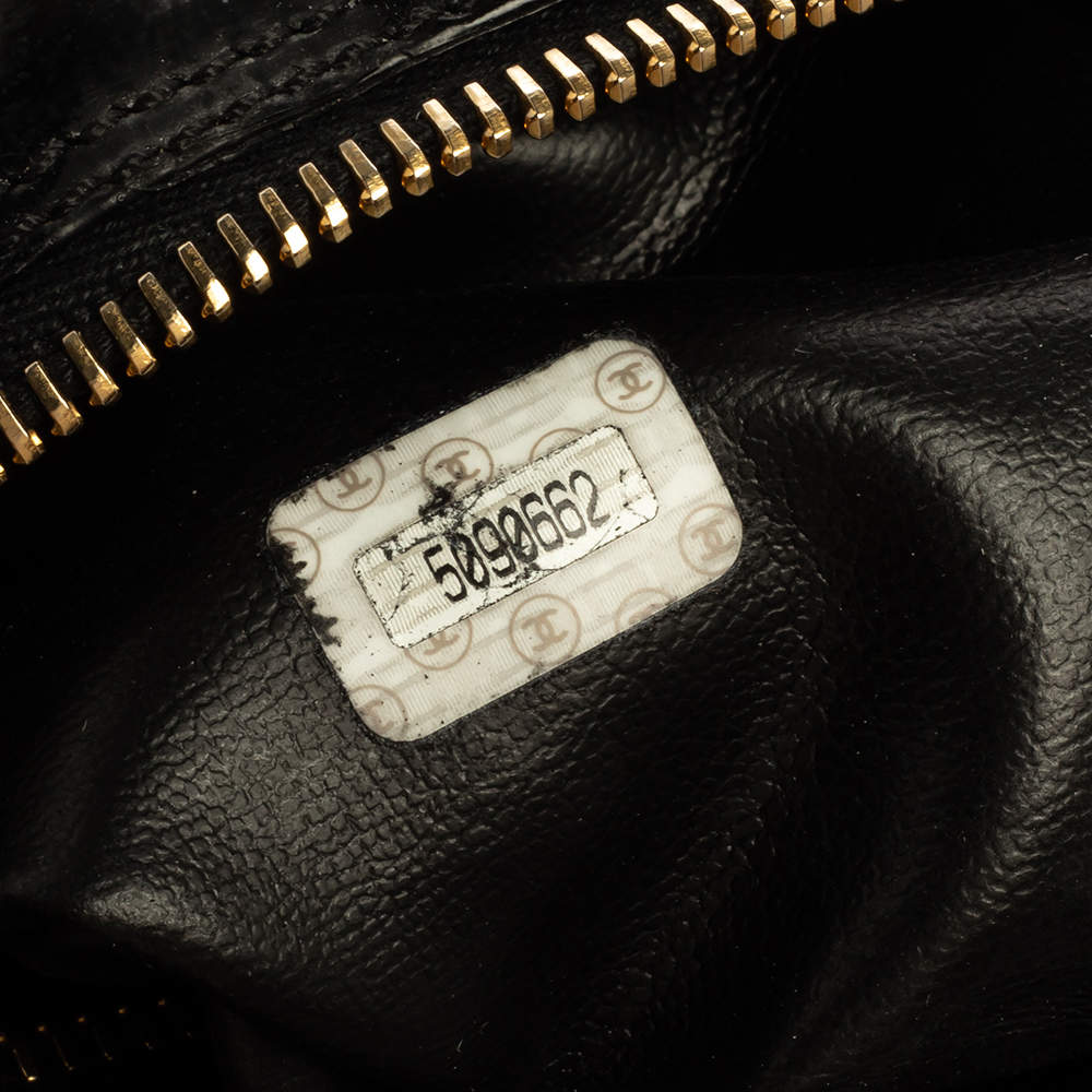 CHANEL Caviar Skin Cosmetic Pouch Leather Black CC Auth 28481 ref.468492 -  Joli Closet