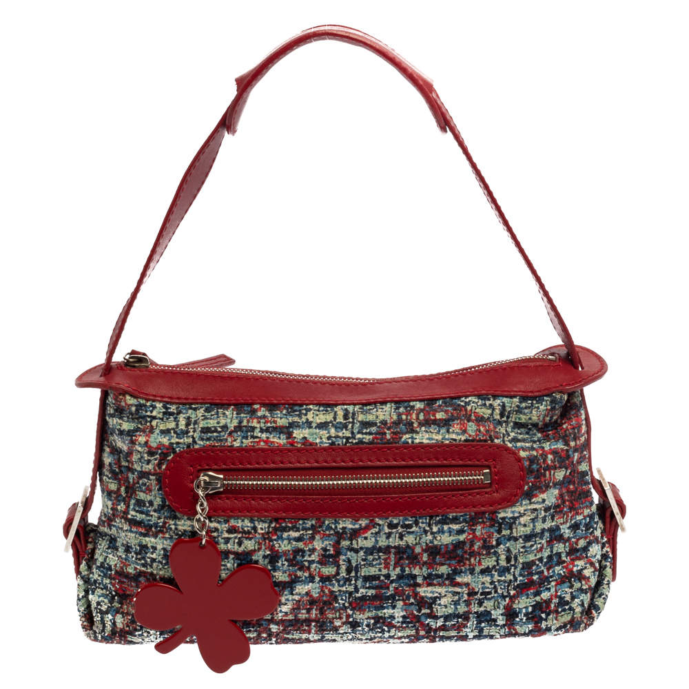 مملوكة مسبقًا Chanel Red Clover Tweed Shoulder Bag