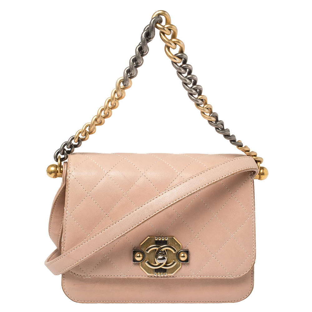 مملوكة مسبقًا Chanel Blush Pink Quilted Leather CC Crossbody Bag