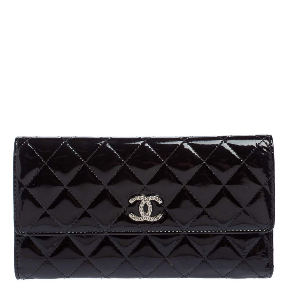 Pre Owned Chanel Black Quilted Patent Leather CC Flap Continental Wallet