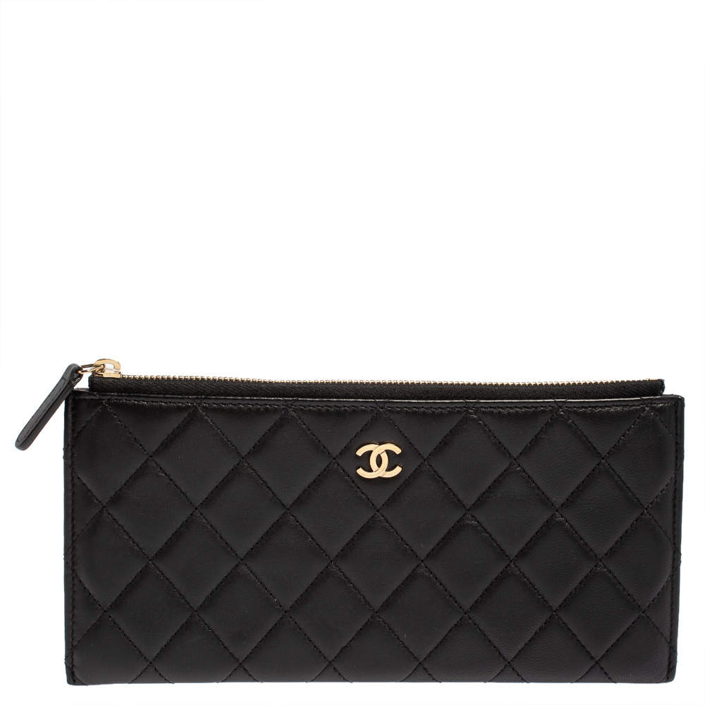 Pre Owned Chanel Black Quilted Leather Flat  Zip Wallet 
