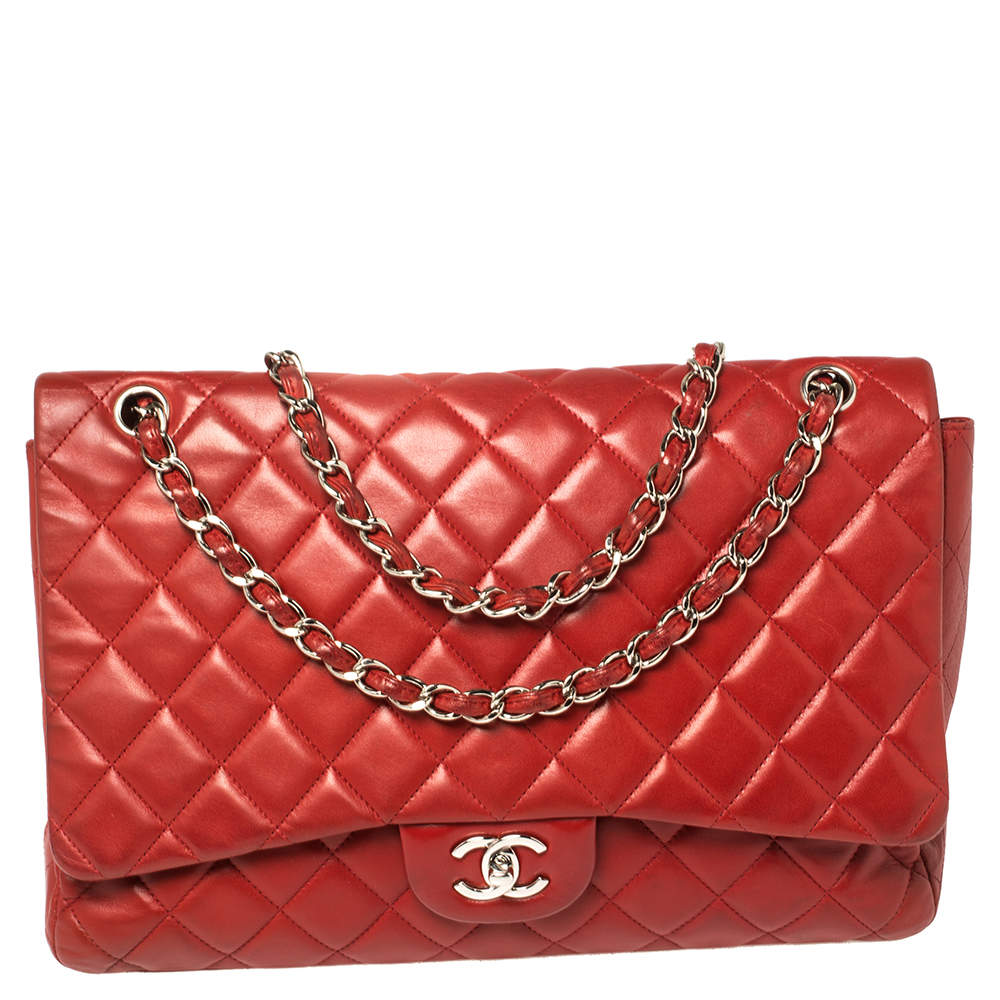 مملوكة مسبقًا حقيبة شانيل ماكسي كلاسيك جلد مبطن أحمر ذات قلاب مزدوج