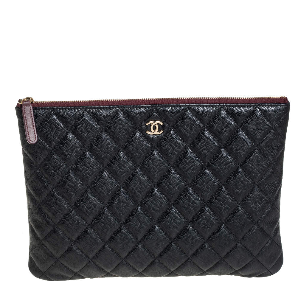 Pre Owned Chanel Black Quilted Caviar Leather Medium O Case Clutch