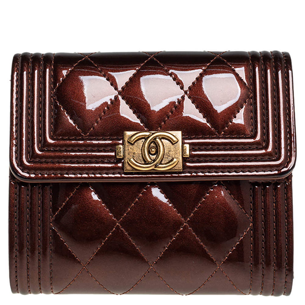 Pre Owned Chanel Brown Quilted Patent Leather Boy Wallet