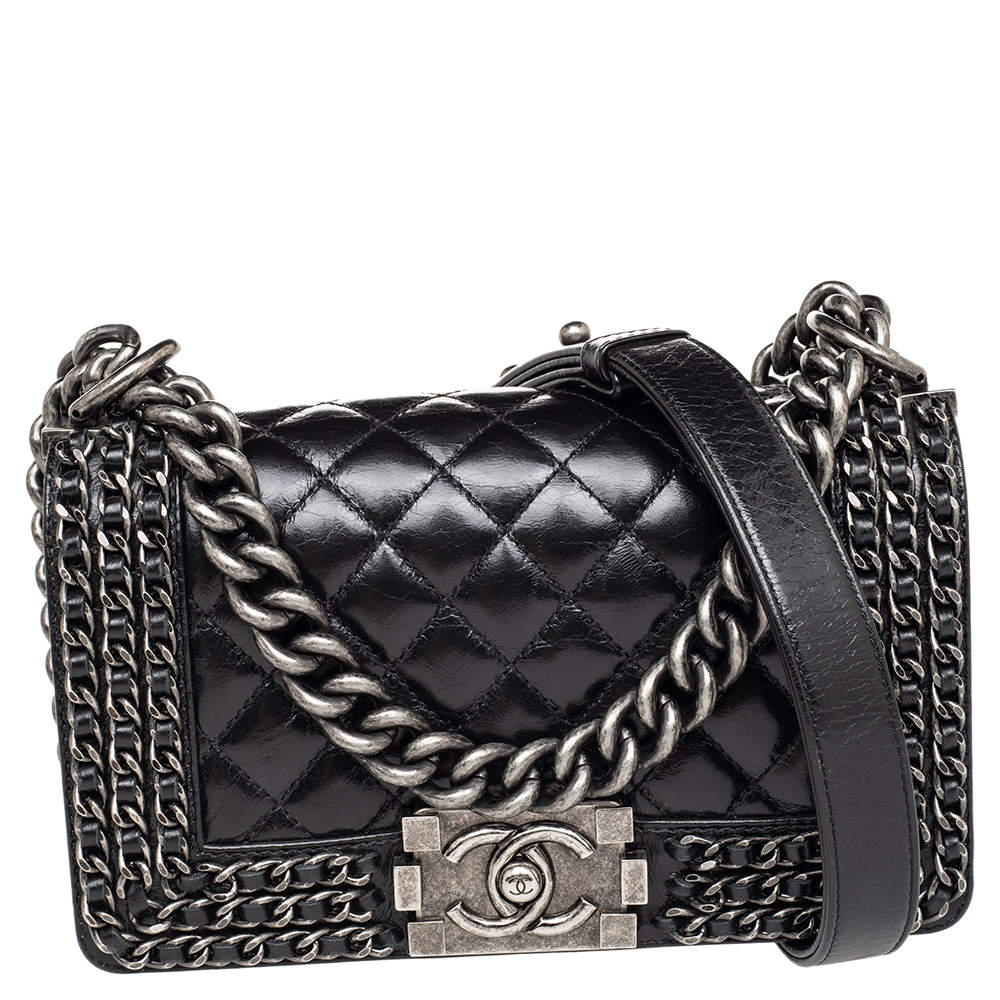 مملوكة مسبقًا Chanel Black Quilted Leather Small Boy Flap Bag