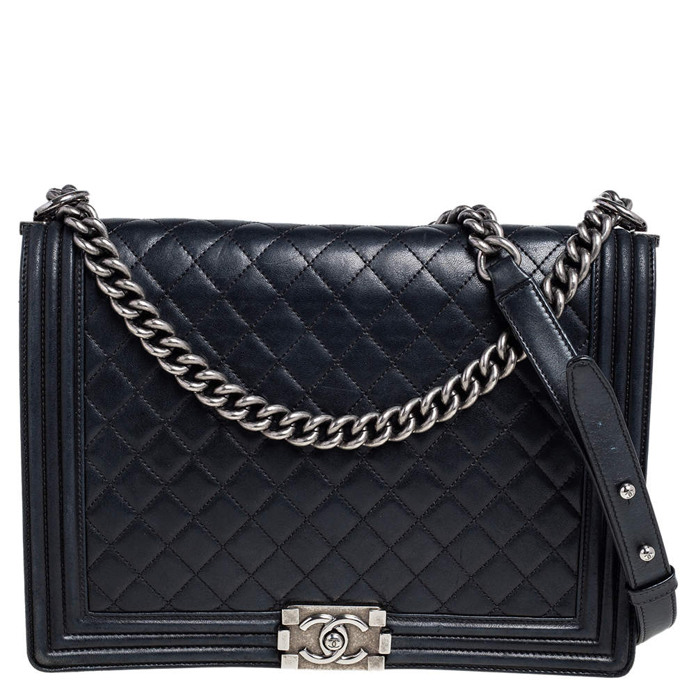 مملوكة مسبقًا Chanel Black Quilted Leather Large Boy Flap Bag