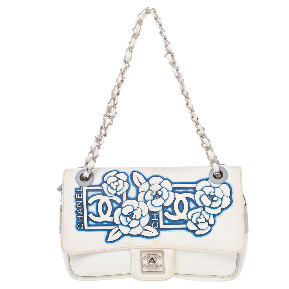 Pre Owned Chanel White/Blue Floral Print Nylon Sport CC Flap Bag