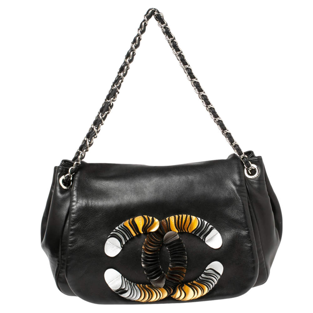 Pre Owned Chanel Black Leather Disc Accordion Flap Bag