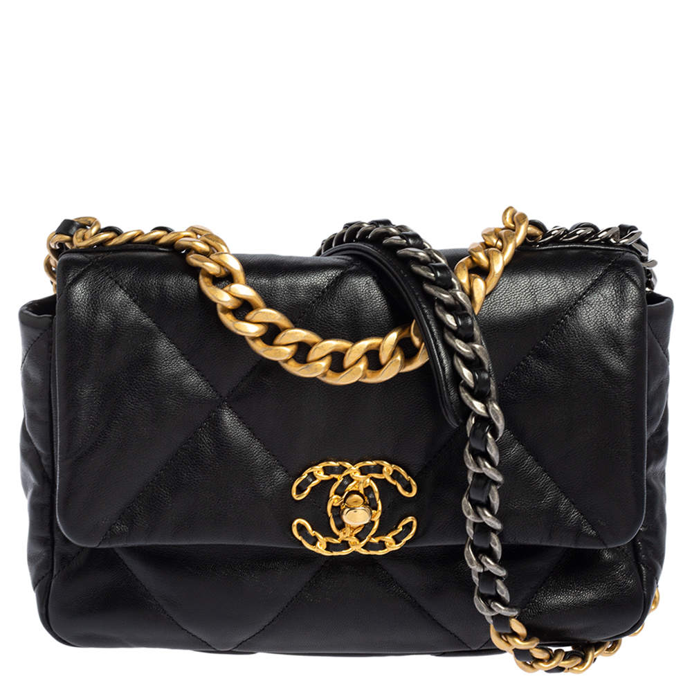 Pre Owned Chanel Black Quilted Leather Small 19 Flap Bag