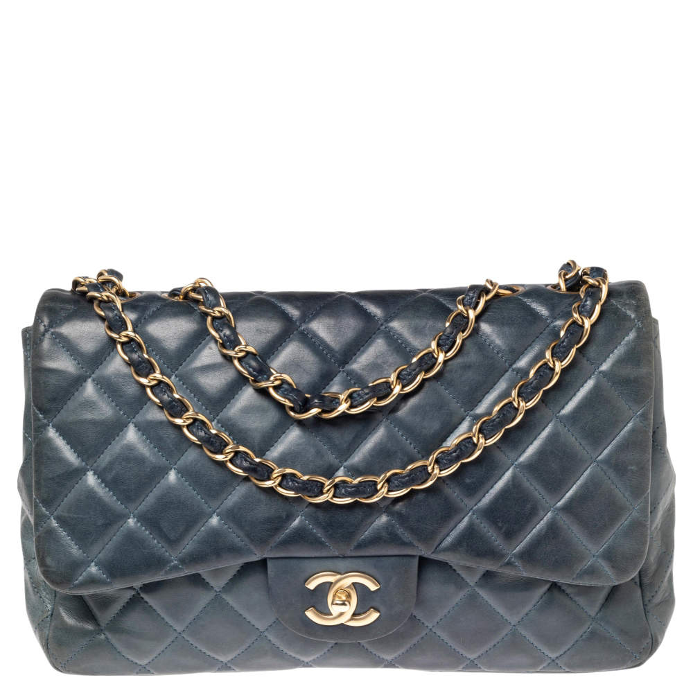 مملوكة مسبقًا Chanel Blue Quilted Lambskin Leather Jumbo Classic Single Flap Bag