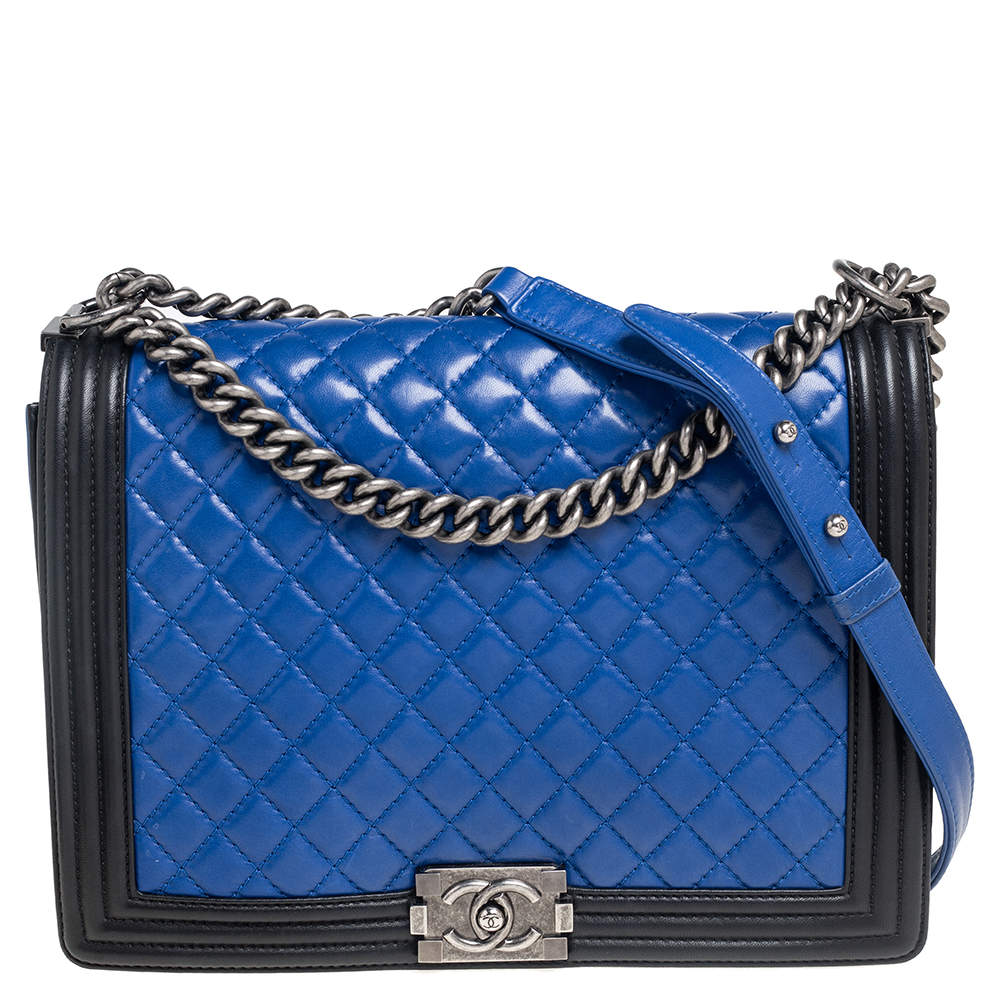 Pre Owned Chanel Black/Blue Quilted Leather Large Boy Flap Bag
