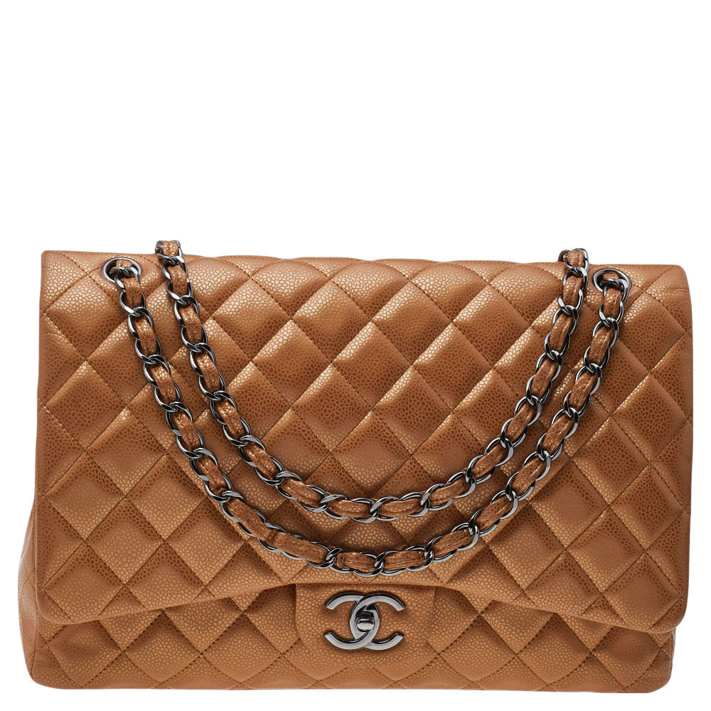 مملوكة مسبقًا Chanel Metallic Beige Quilted Leather Maxi Classic Single Flap Bag
