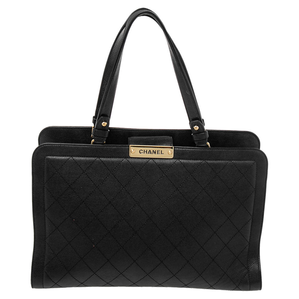 مملوكة مسبقًا Chanel Black Quilted Leather Label Click Bag