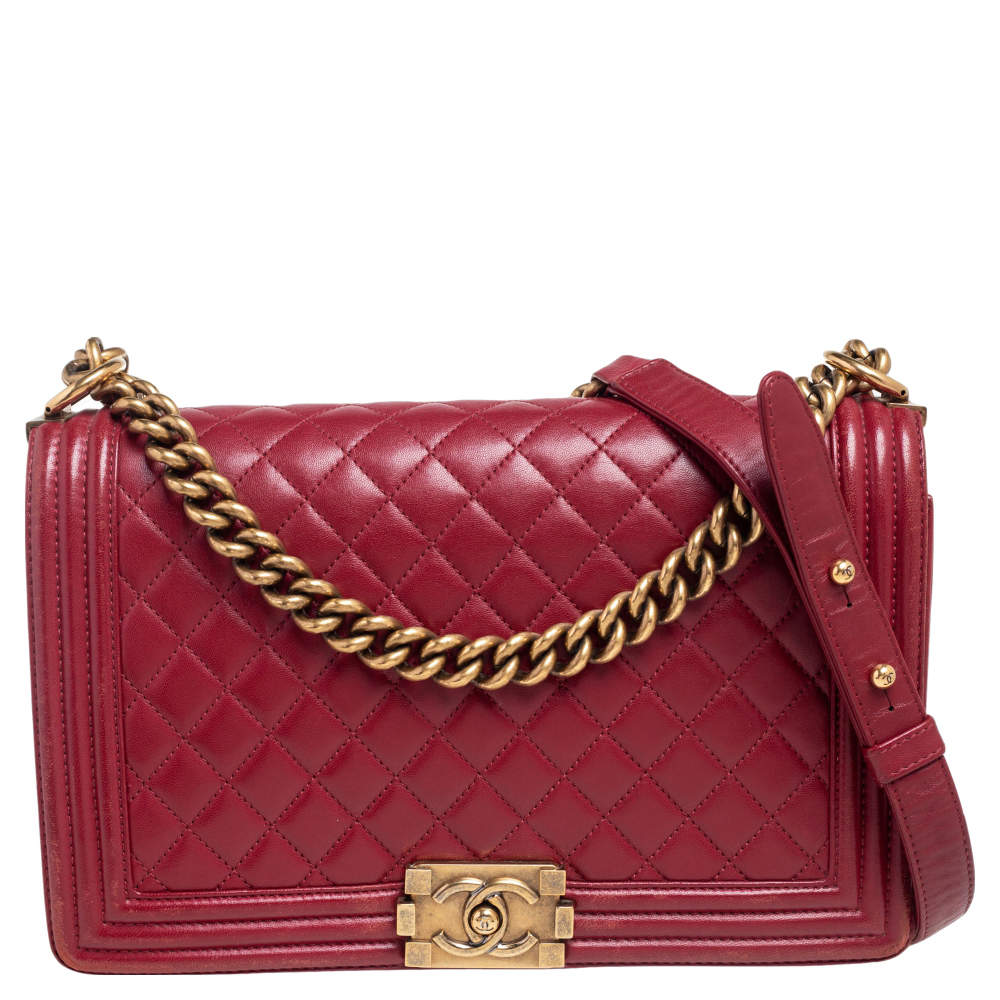 Pre Owned حقيبة شانيل نيو بوي جلد مبطن أحمر بقلاب متوسطة 