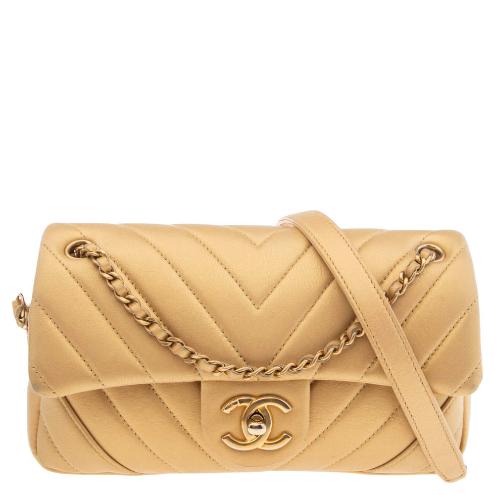 Pre Owned Chanel Gold Chevron Quilted Leather Medium Easy Flap Bag