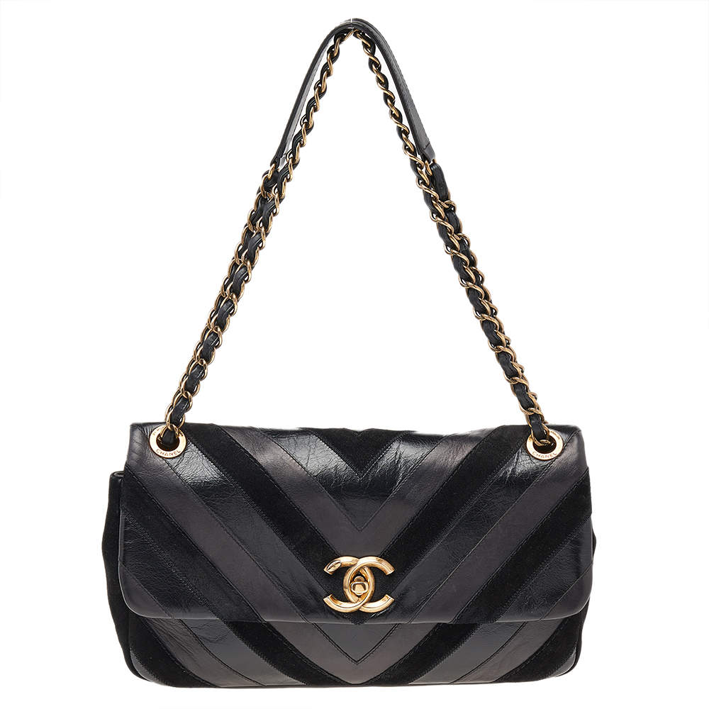 Pre Owned حقيبة شانيل جلد وسويدي متعرج أسود بقلاب