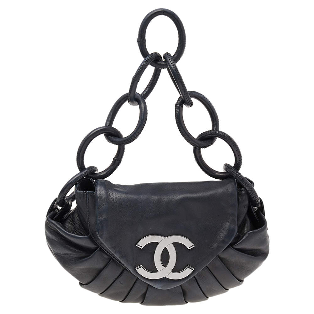 Pre Owned Chanel Black Leather Pleated Ring Handle CC Flap Bag
