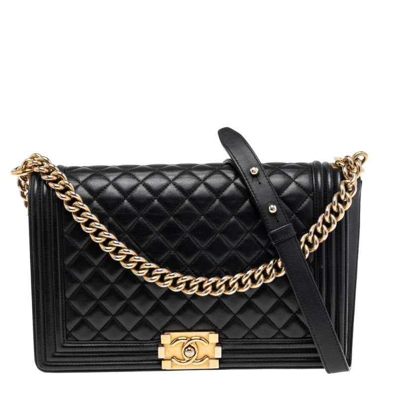 Pre Owned Chanel Black Quilted Leather Medium Boy Flap Bag