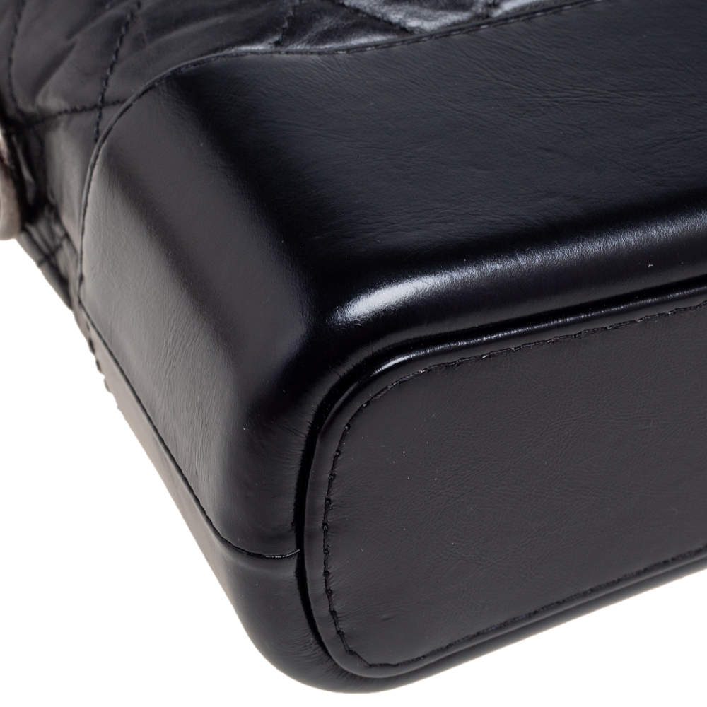 Chanel Shoulder Bag Gabrielle Black Leather ref.996036 - Joli Closet