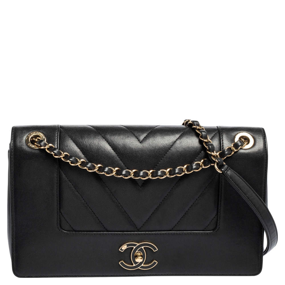 Mademoiselle leather handbag Chanel Black in Leather - 34354046
